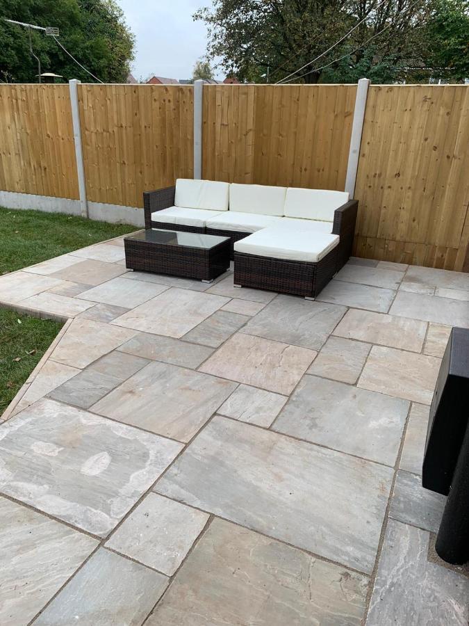 Lovely 1-Bedroom Apartment With Garden And Parking Stone (Staffordshire) Exterior foto