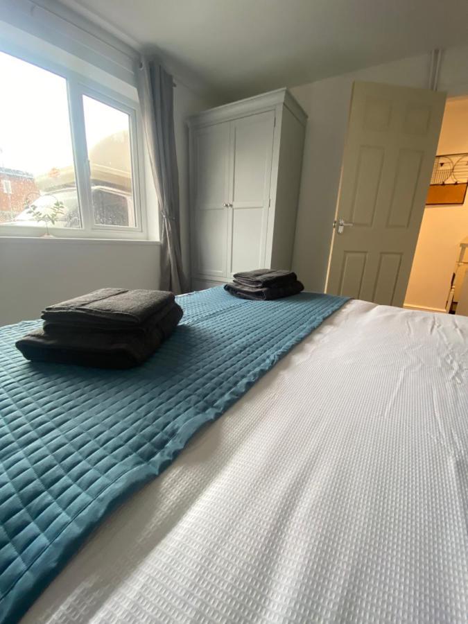 Lovely 1-Bedroom Apartment With Garden And Parking Stone (Staffordshire) Exterior foto