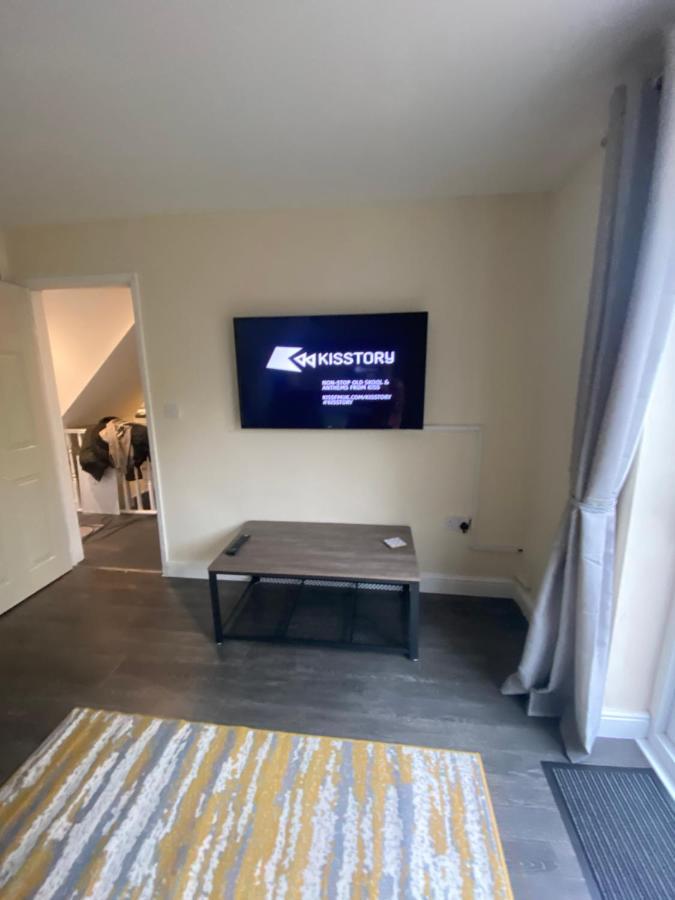 Lovely 1-Bedroom Apartment With Garden And Parking Stone (Staffordshire) Exterior foto